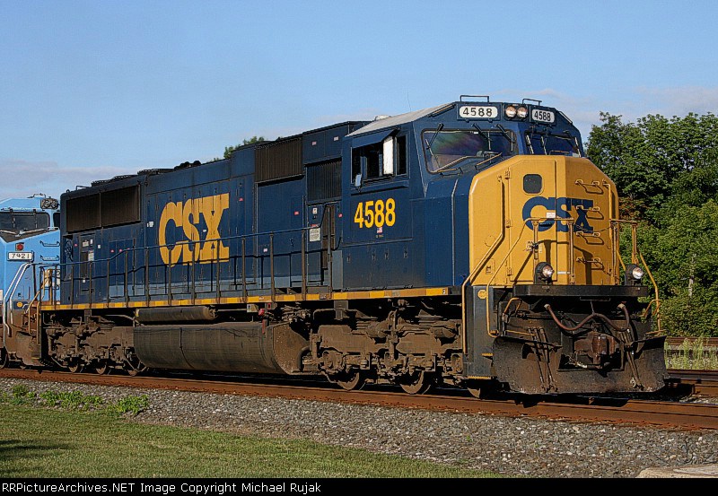 CSX 4588